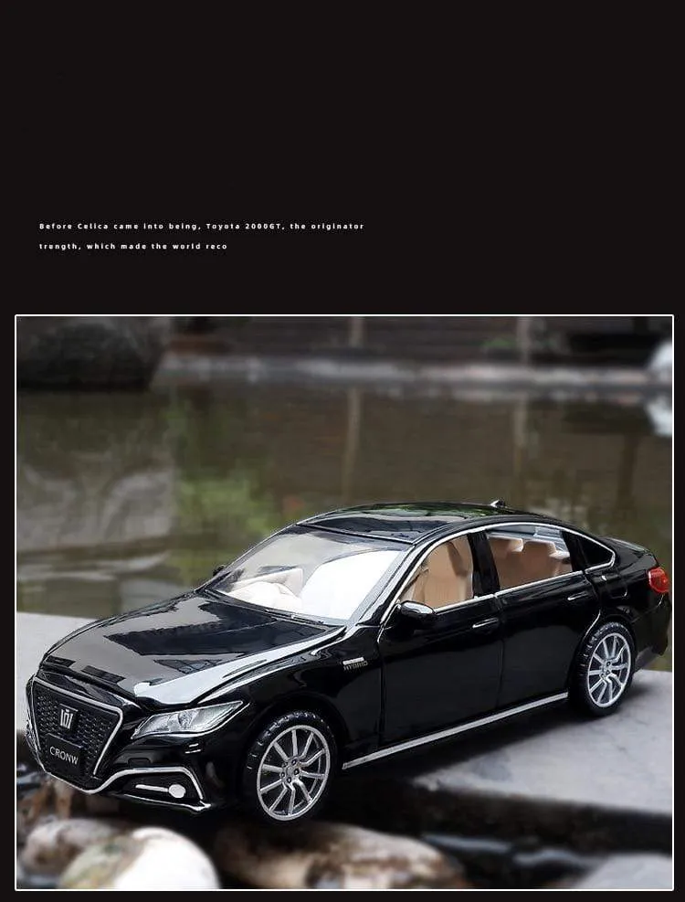 1:32 New TOYOTA CROWN Alloy Car Model Die Cast Classic Luxury Car Favorites Gift Kids Toys Free Shipping Original Box