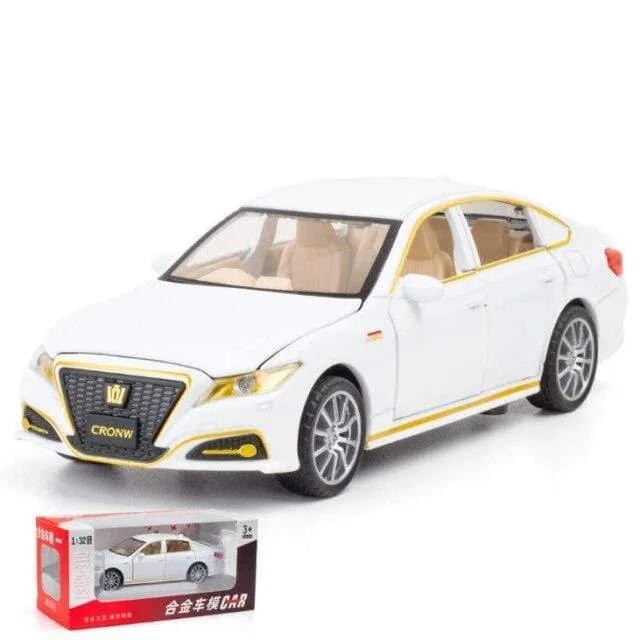 1:32 New TOYOTA CROWN Alloy Car Model Die Cast Classic Luxury Car Favorites Gift Kids Toys Free Shipping Original Box