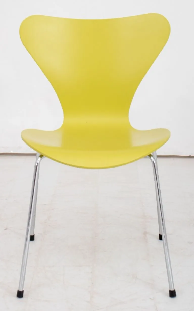 Arne Jacobsen for Fritz Hansen Series 7 Chair