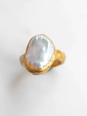 Aurora Pearl Ring