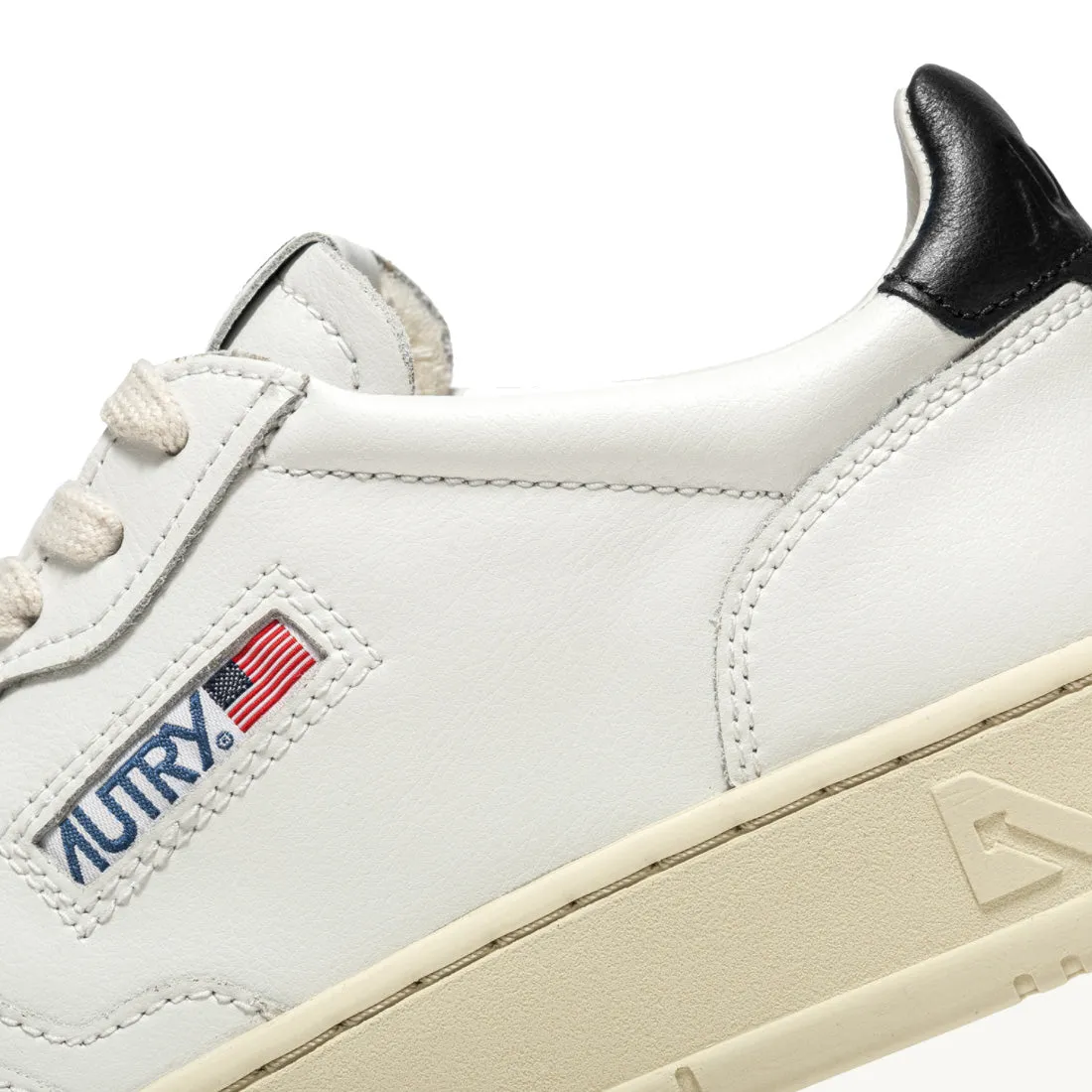 Autry Medalist Low Trainers White / Space