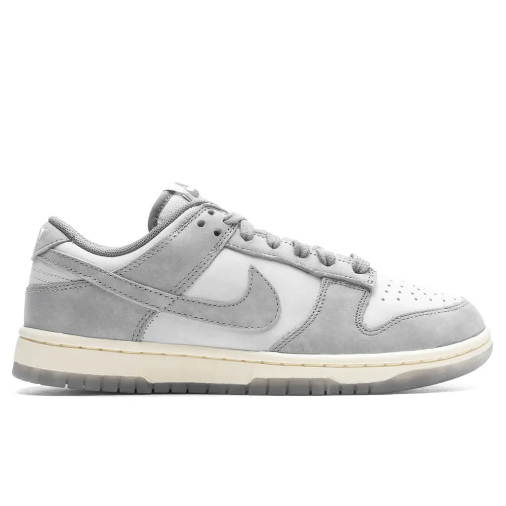 Women's Dunk Low - Cool Grey