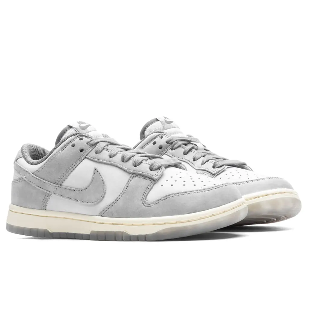 Women's Dunk Low - Cool Grey